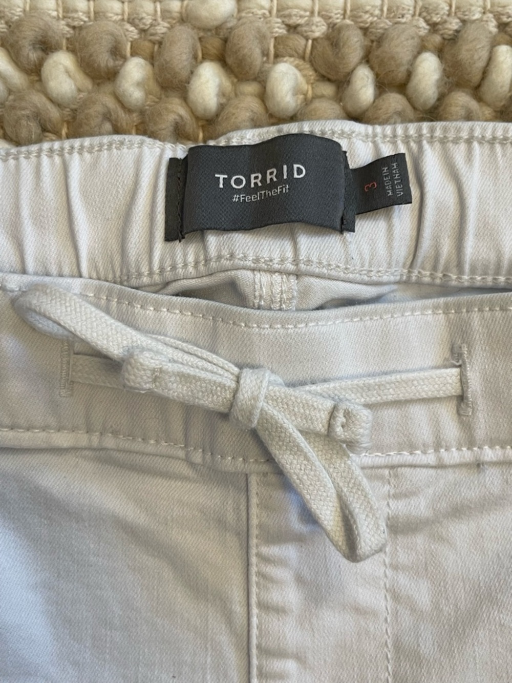 Torrid Cropped Wide-Leg Jeans in White with Drawstring Waist - Picture 5 of 8